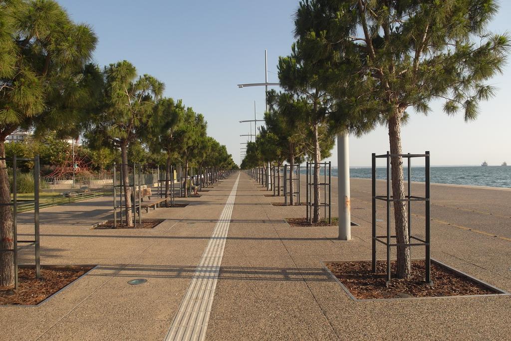 Rino Thessaloniki Apartments エクステリア 写真